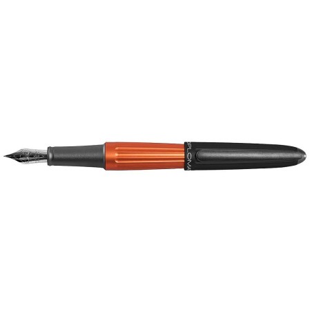 Diplomat Aero Black/Orange (plumín Acero)- Pluma Estilográfica